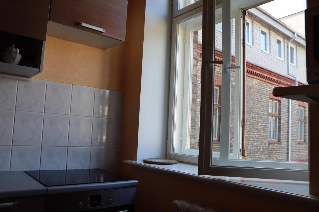 Hostel Louna Parnu Bagian luar foto